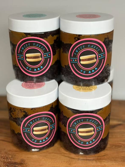 Chocolate cake jar w/ dulce de leche
