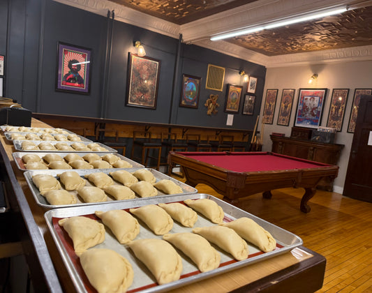 Peruvian Baked Empanadas / Party Pack (24)