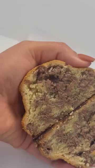 Chocolate chip cookie